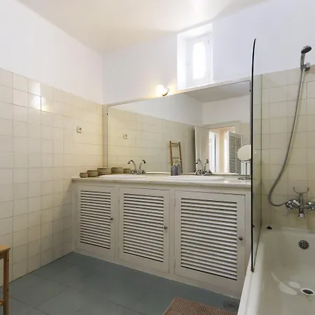 Chiado Views By Homing Appartamento Lisbona