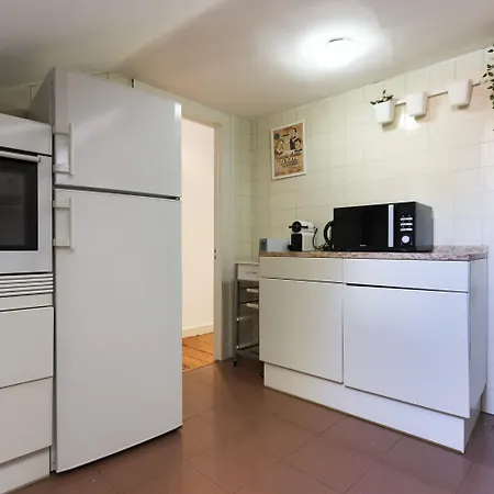 Chiado Views By Homing Apartment *